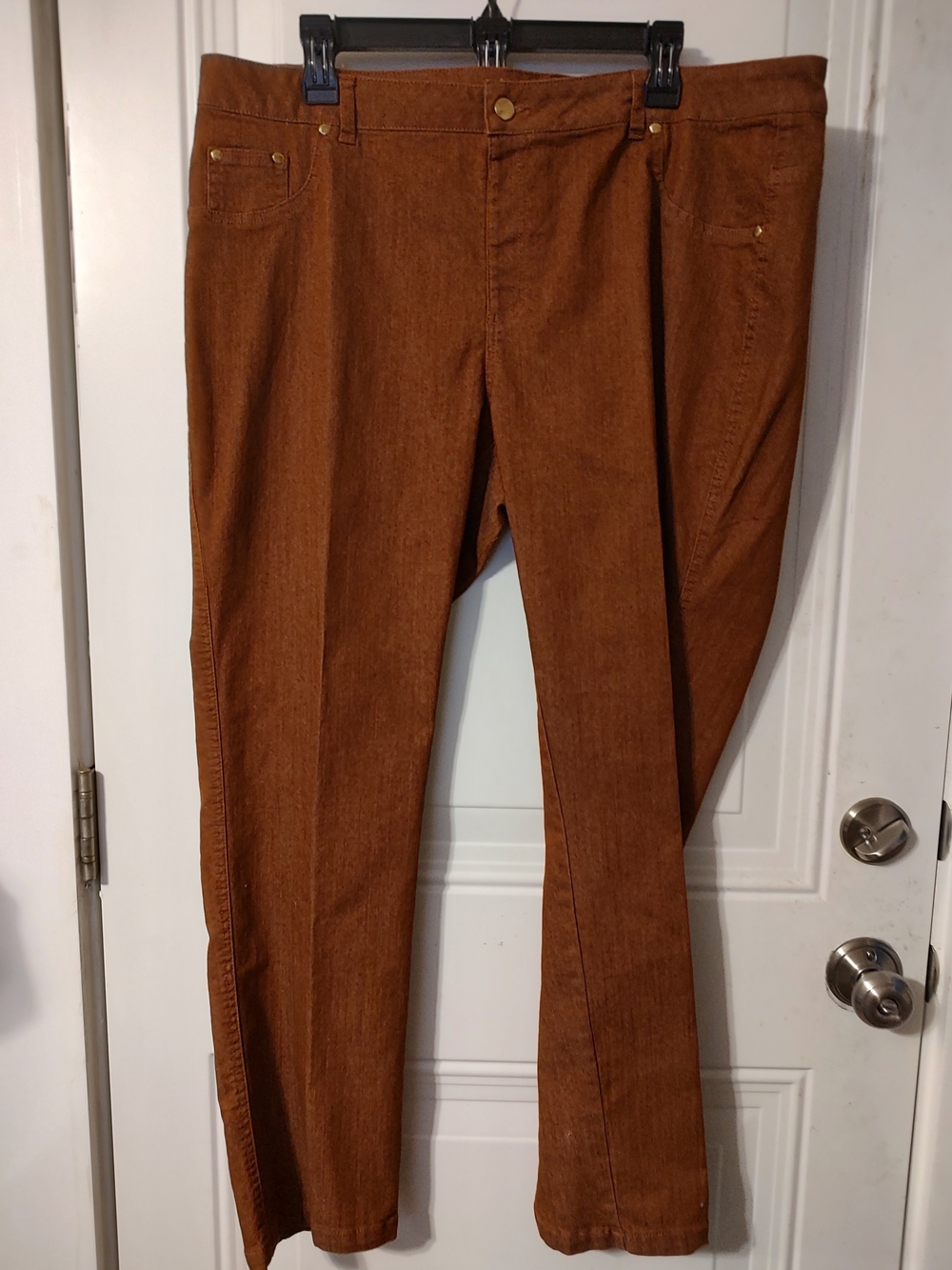 IMAN Straight Leg Women's Jeans in Rust Brown